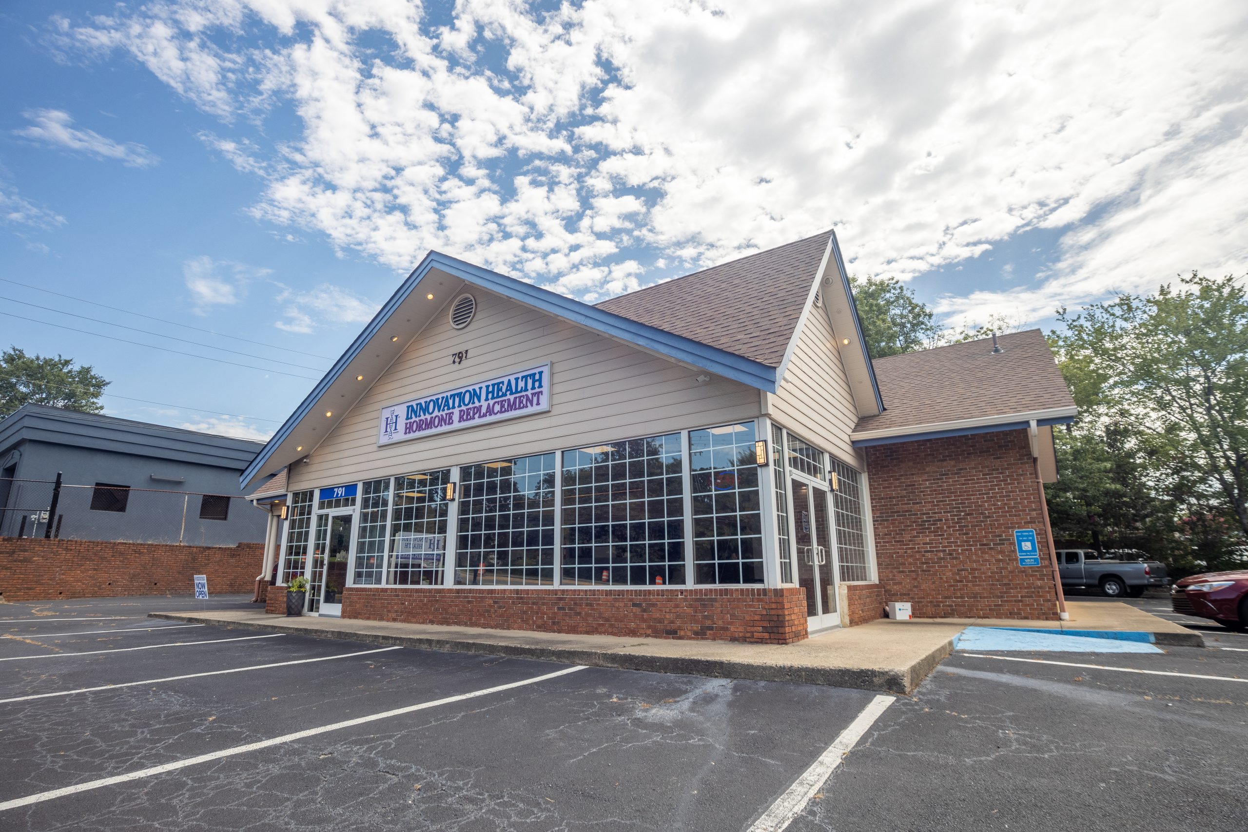 Exterior de la clinica Innovation Health